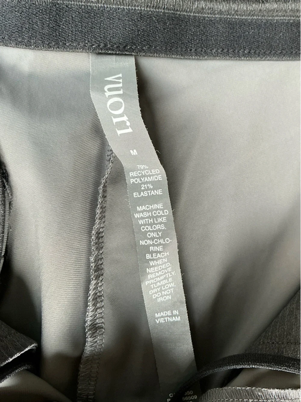 Vuori Fleet Chino Short Charcoal 8” Inseam Men’s Medium - Picture 7 of 8